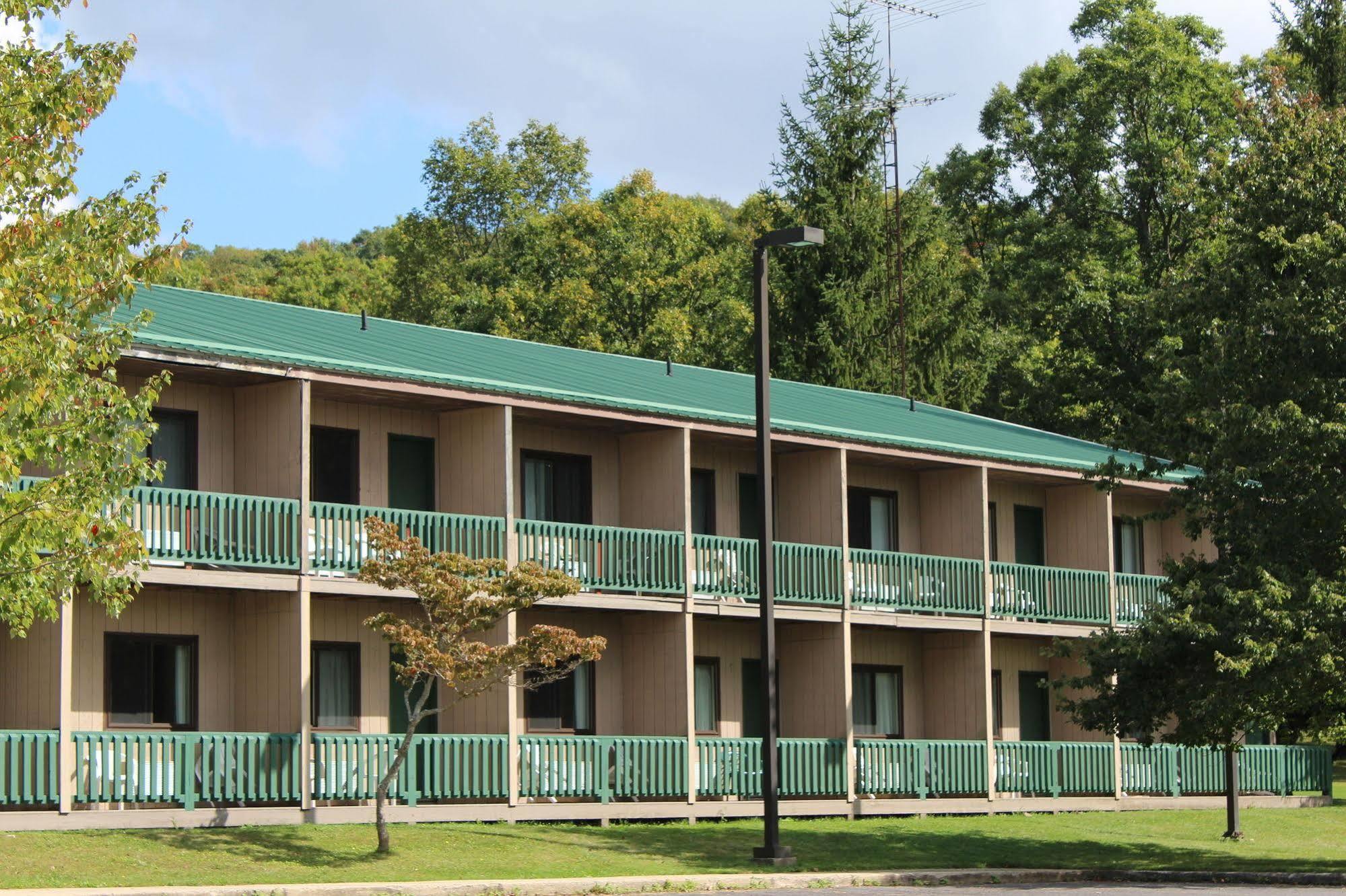 Alpine Lake Resort Terra Alta 외부 사진